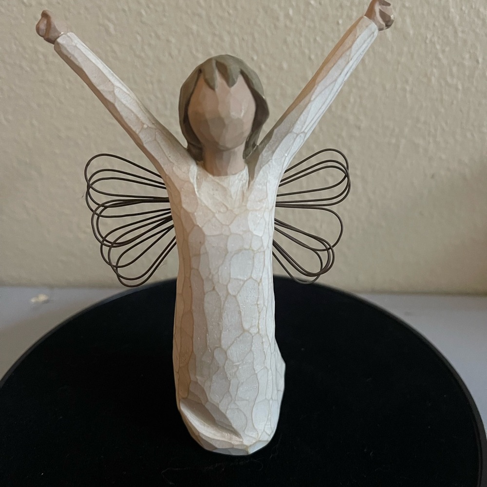Willow Tree Angel Sculpture - Courage